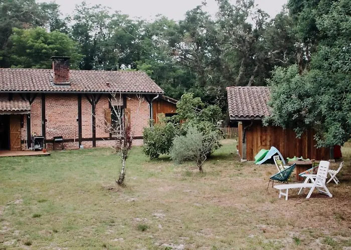 Дом отдыха Maison Typique Landaise Мольез-е-Маа